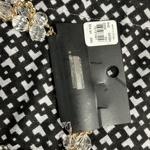 Women’s necklace acrylic and gold - Picture 3 of 3